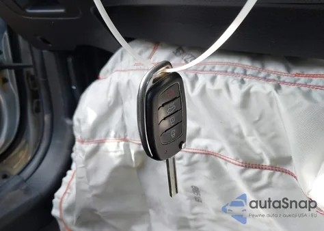 2017 Hyundai Santa Fe Sport 2.4L из США, поврежденный, VIN 5XYZTDLB7HG457705